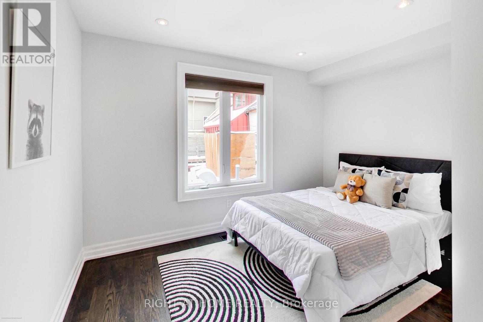 68a Oxford Street, Toronto (Kensington-Chinatown), Ontario  M5T 1P1 - Photo 15 - C12685608