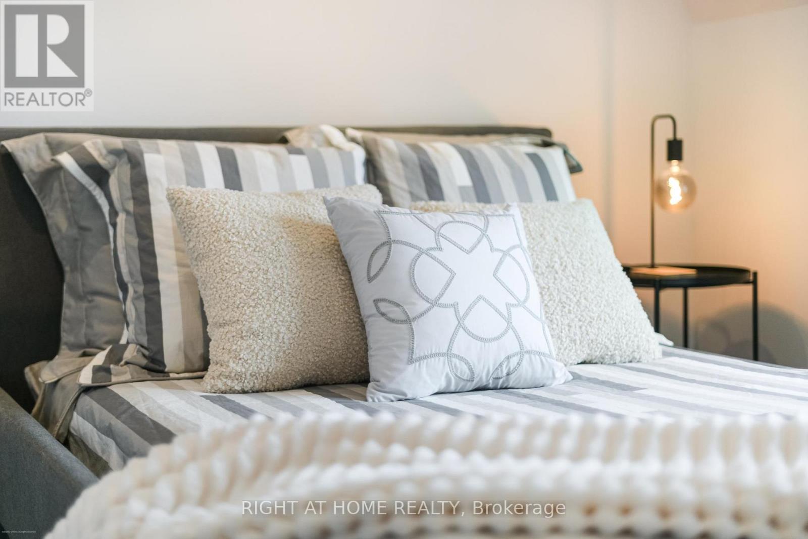 68a Oxford Street, Toronto (Kensington-Chinatown), Ontario  M5T 1P1 - Photo 19 - C12685608