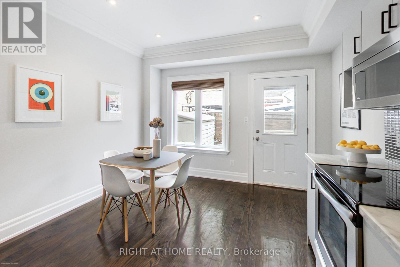 68a Oxford Street, Toronto (Kensington-Chinatown), Ontario  M5T 1P1 - Photo 9 - C12685608