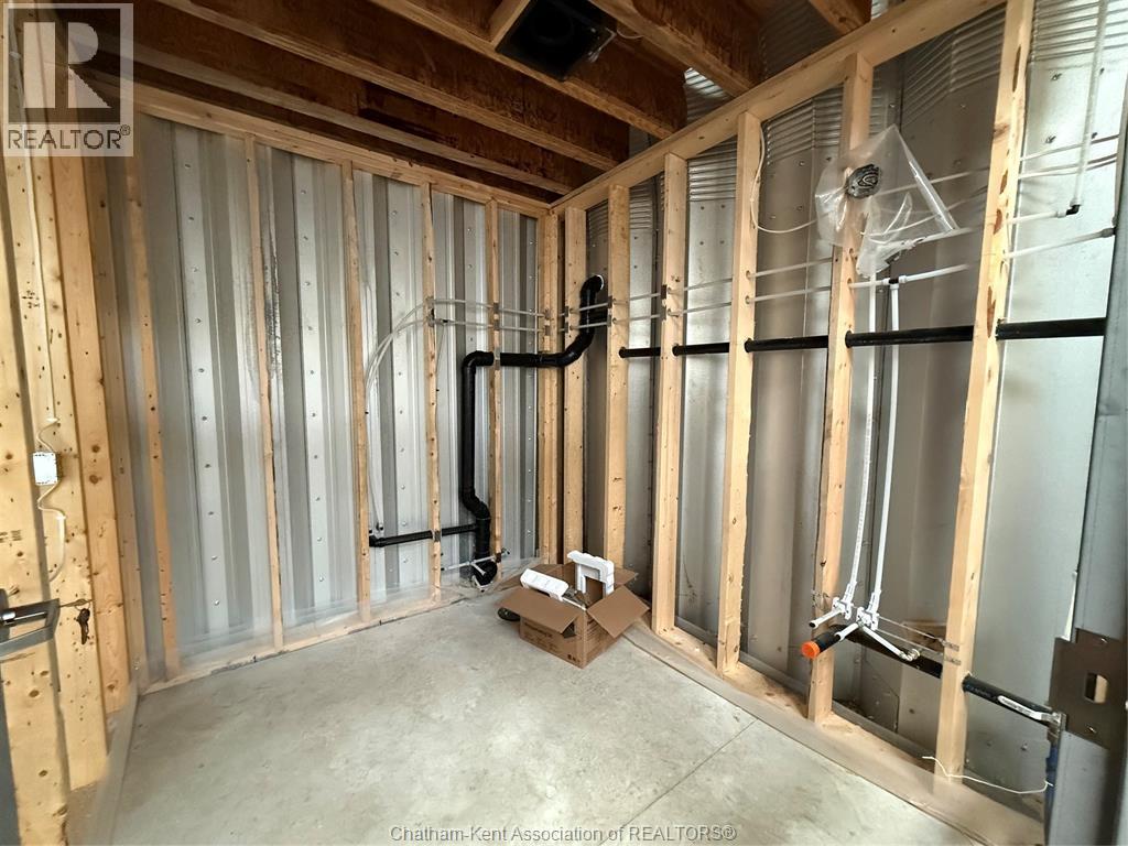 18-22 Degge Street, Chatham, Ontario  N7M 4X2 - Photo 8 - 26000634