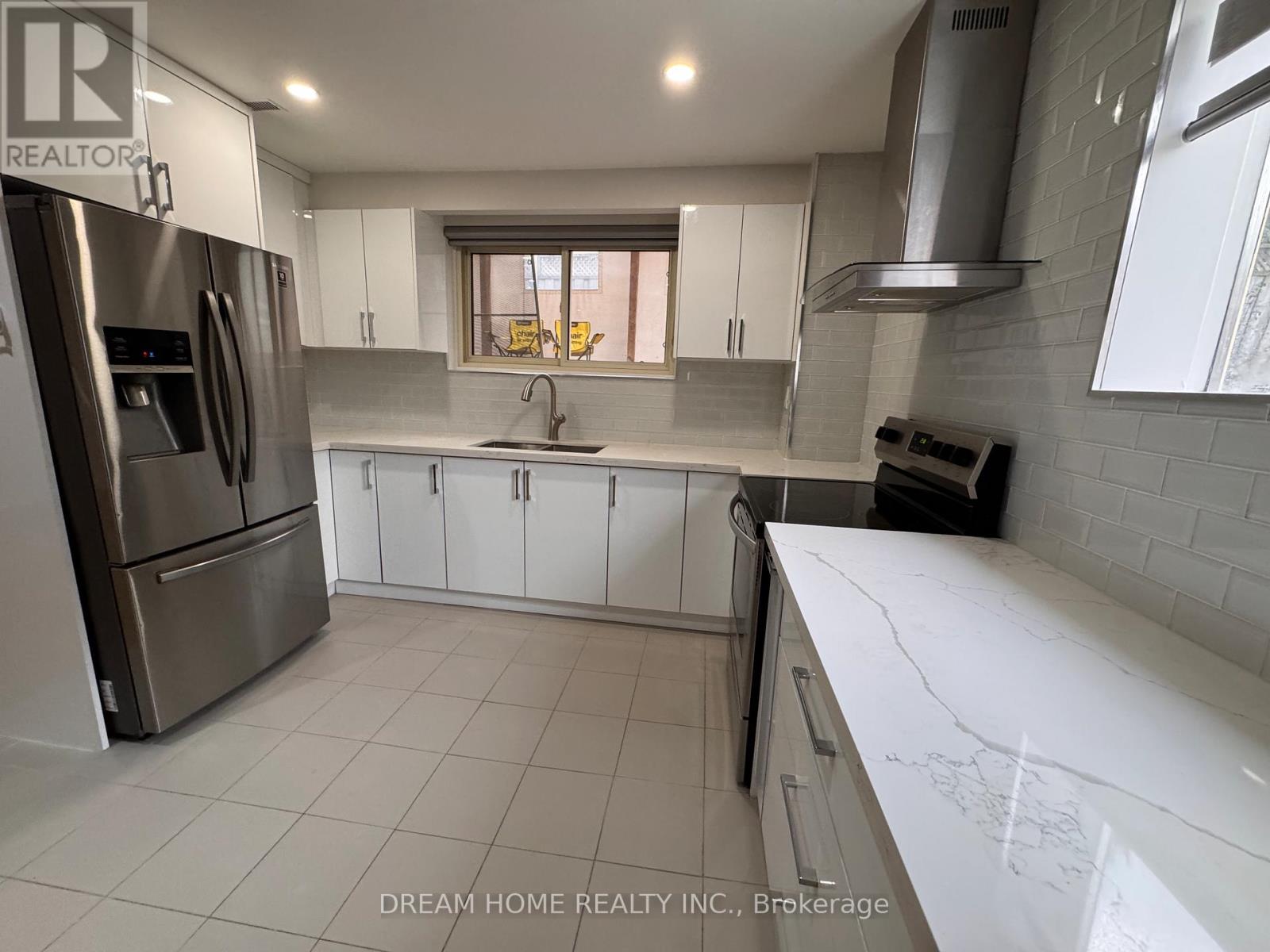 Lower - 2838 Kingsberry Crescent, Mississauga, Ontario  L5B 2K9 - Photo 13 - W12685600