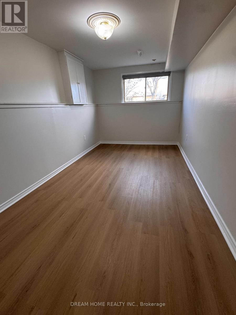 Lower - 2838 Kingsberry Crescent, Mississauga, Ontario  L5B 2K9 - Photo 20 - W12685600