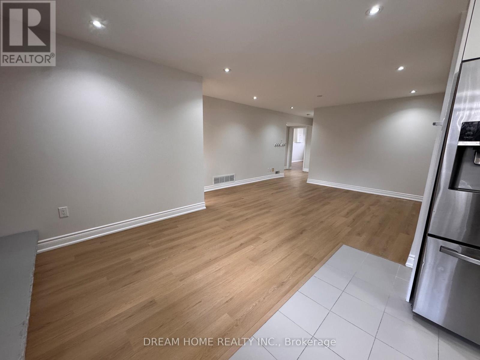 Lower - 2838 Kingsberry Crescent, Mississauga, Ontario  L5B 2K9 - Photo 6 - W12685600