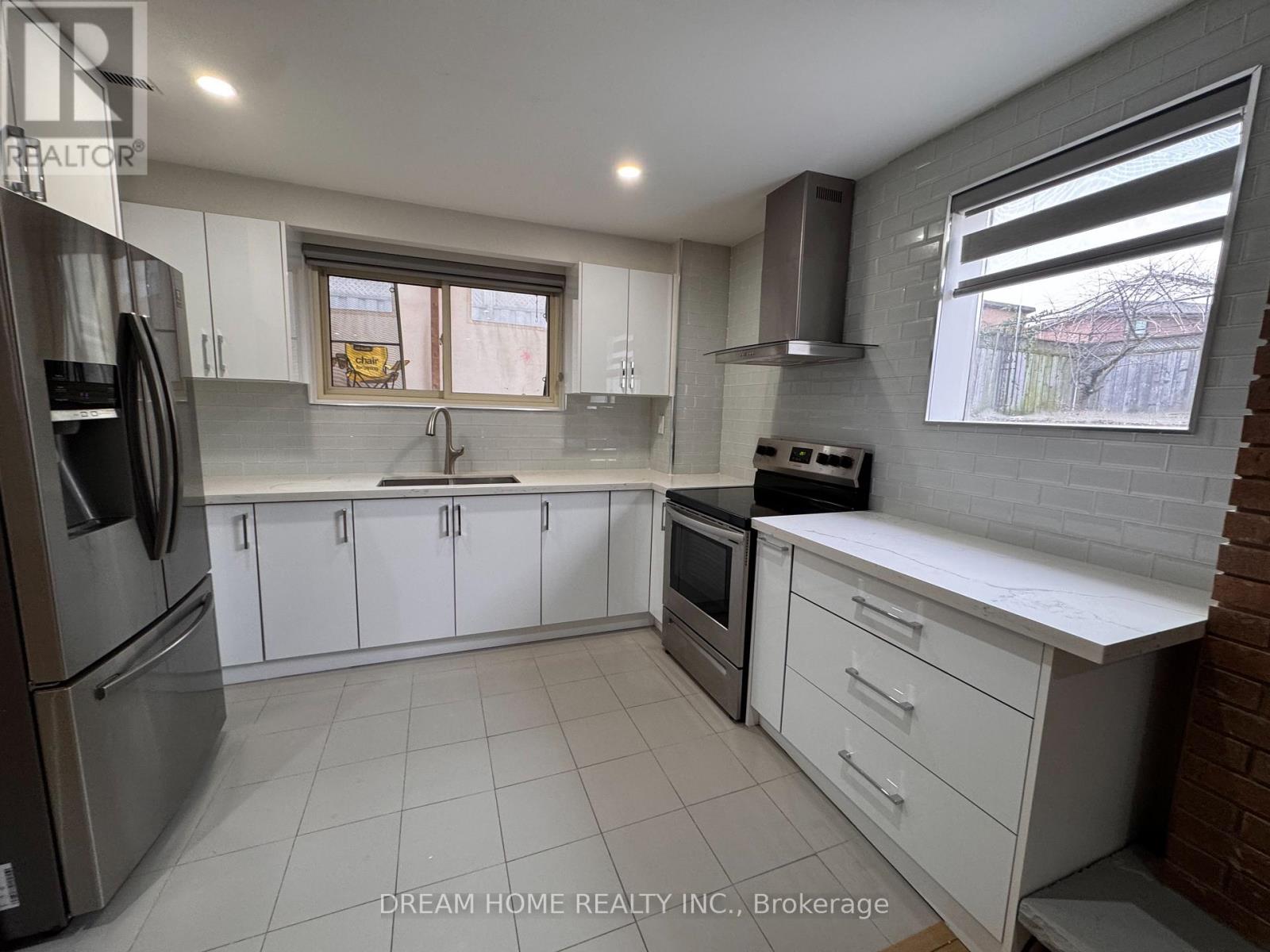 Lower - 2838 Kingsberry Crescent, Mississauga, Ontario  L5B 2K9 - Photo 7 - W12685600