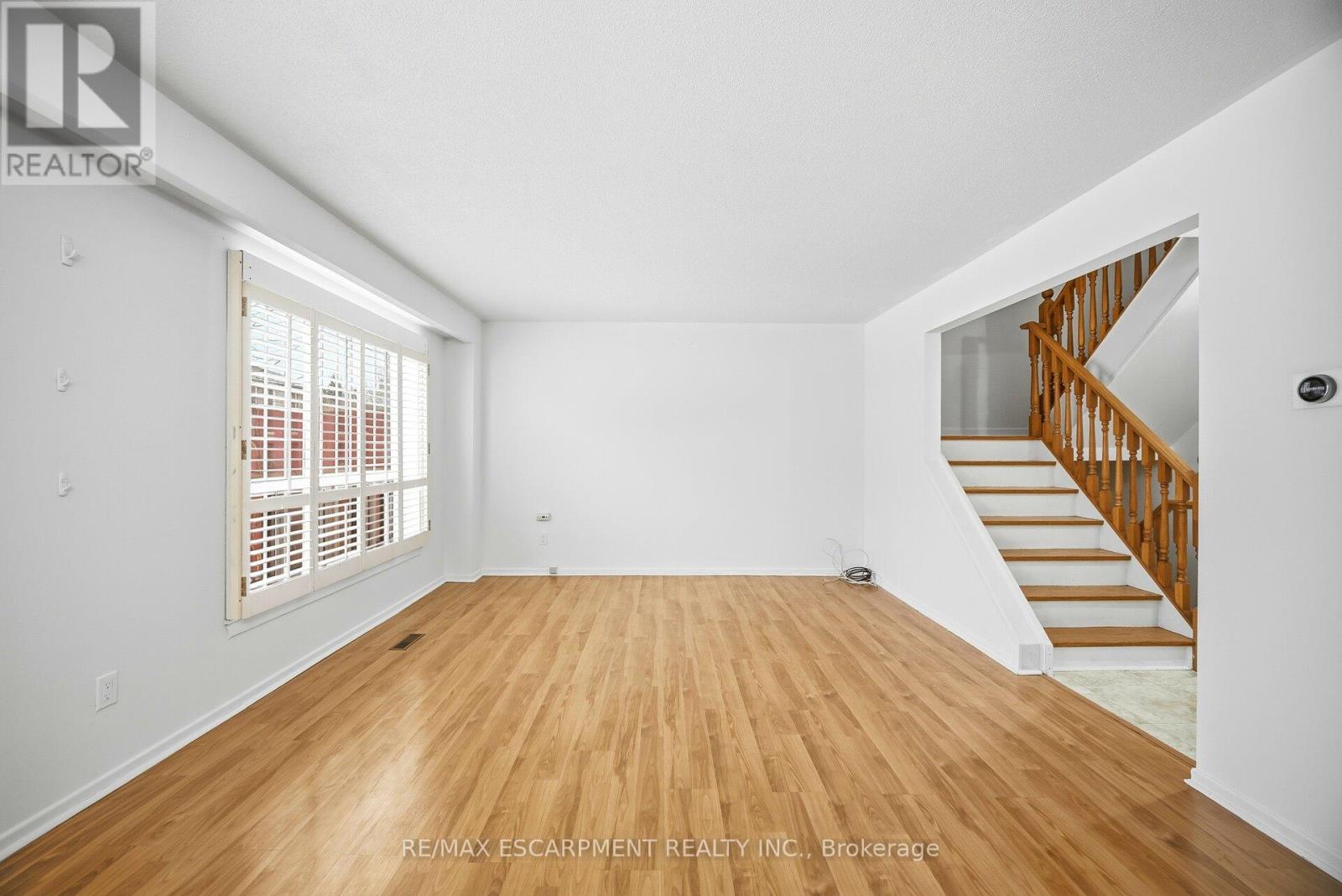 24 - 25 Gosford Boulevard, Toronto (Black Creek), Ontario  M3N 2G7 - Photo 12 - W12685602