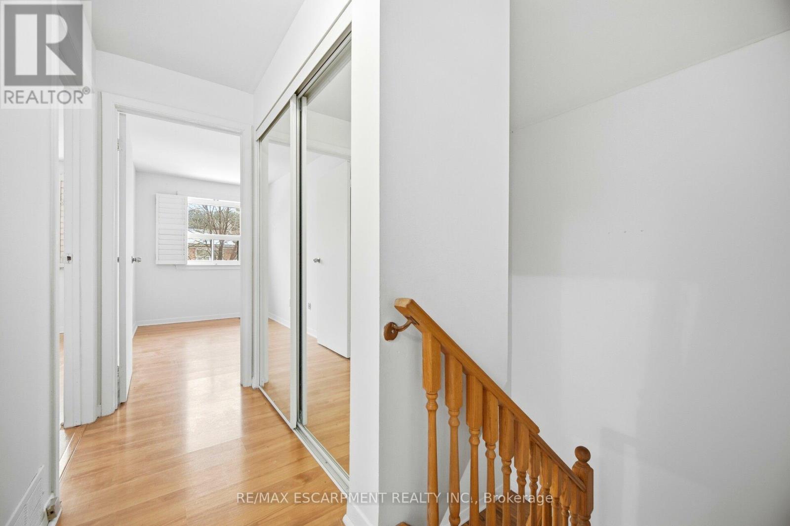 24 - 25 Gosford Boulevard, Toronto (Black Creek), Ontario  M3N 2G7 - Photo 18 - W12685602