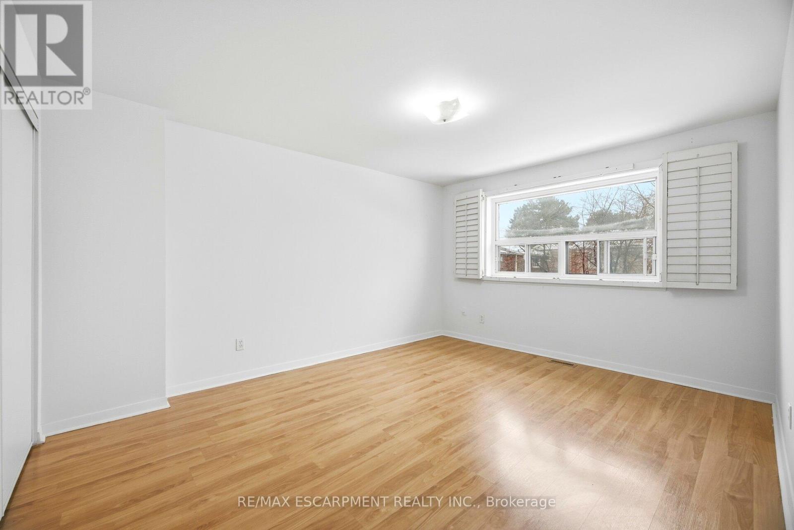 24 - 25 Gosford Boulevard, Toronto (Black Creek), Ontario  M3N 2G7 - Photo 19 - W12685602