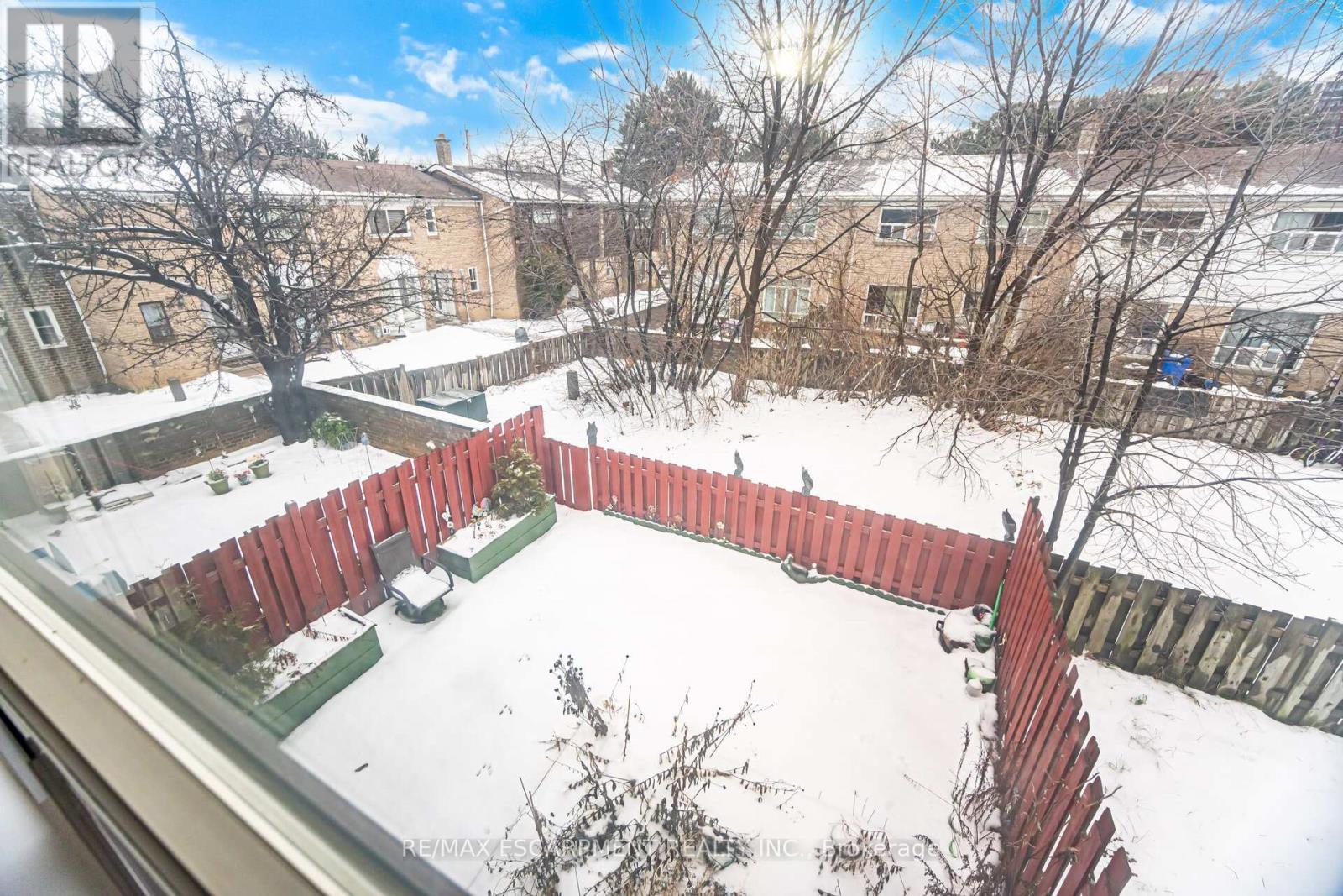 24 - 25 Gosford Boulevard, Toronto (Black Creek), Ontario  M3N 2G7 - Photo 32 - W12685602