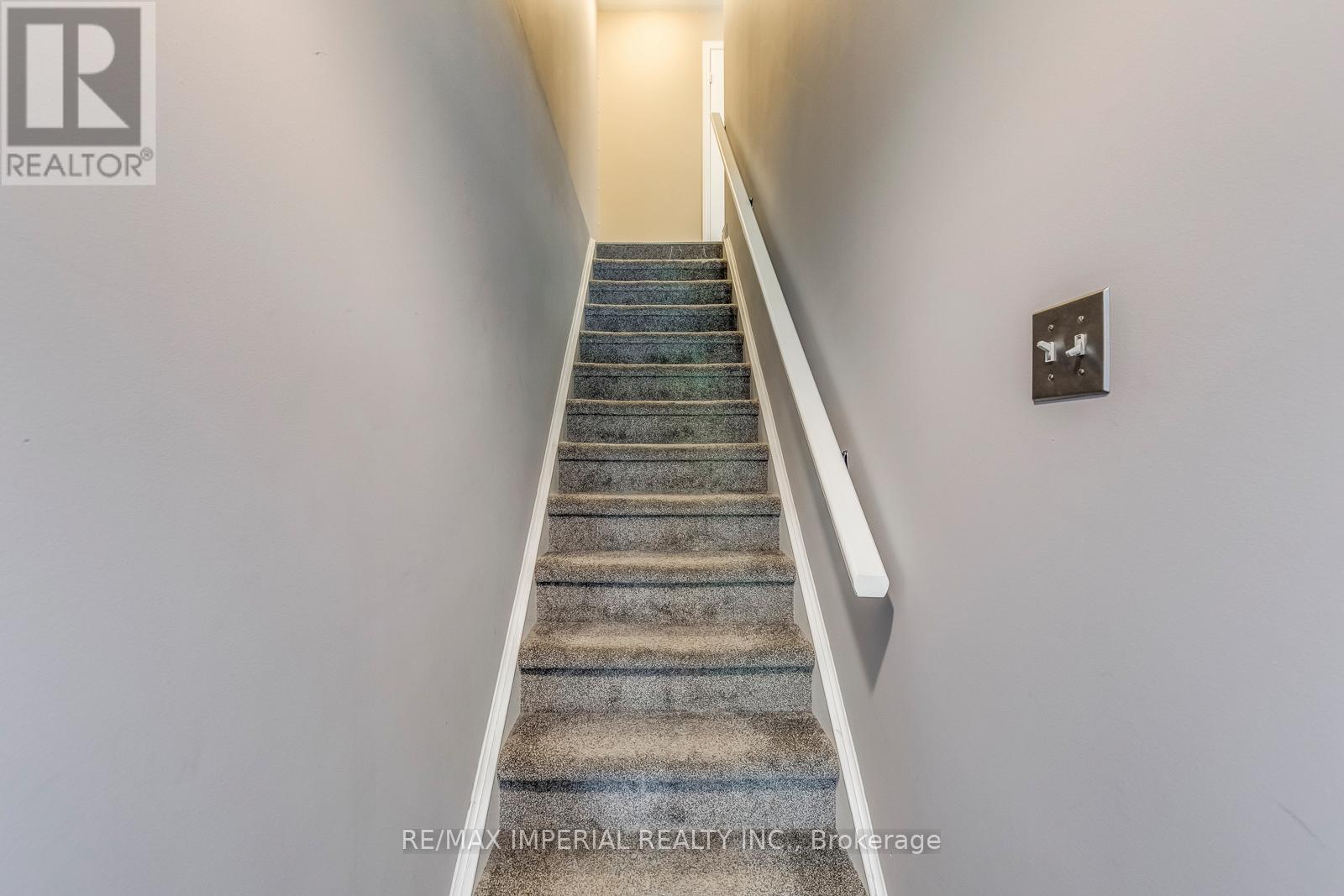 25 - 7 Southside Place, Hamilton (Mountview), Ontario  L9C 7W6 - Photo 10 - X12685610