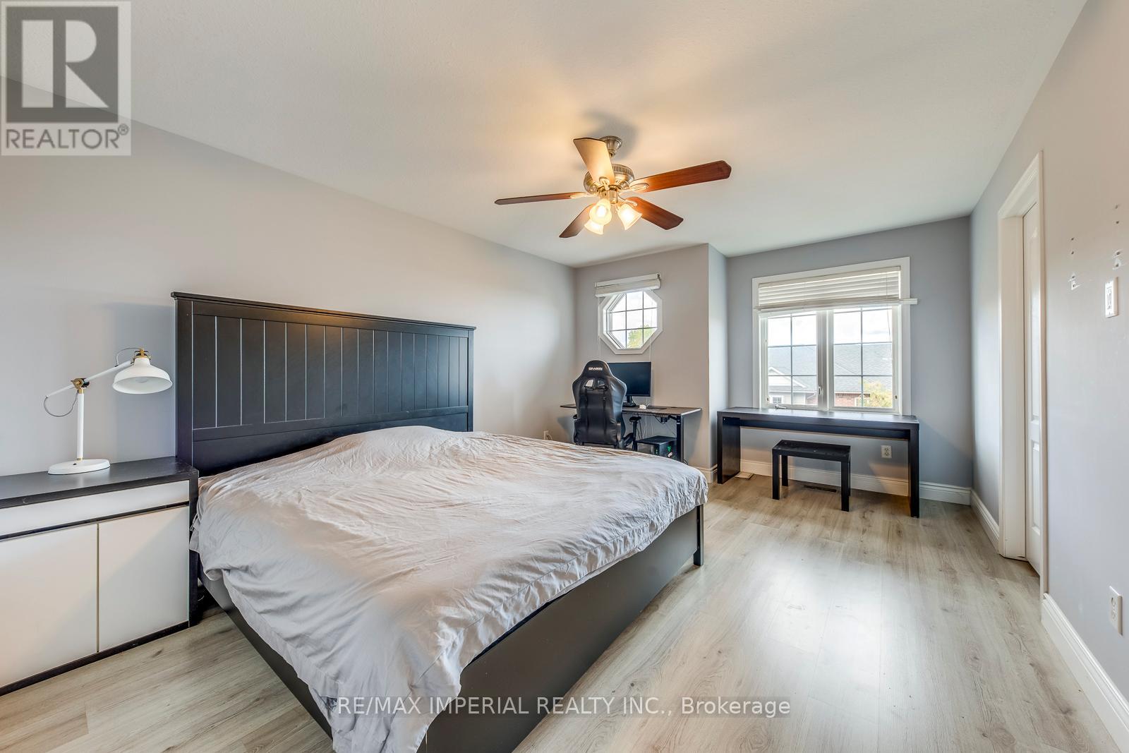 25 - 7 Southside Place, Hamilton (Mountview), Ontario  L9C 7W6 - Photo 28 - X12685610