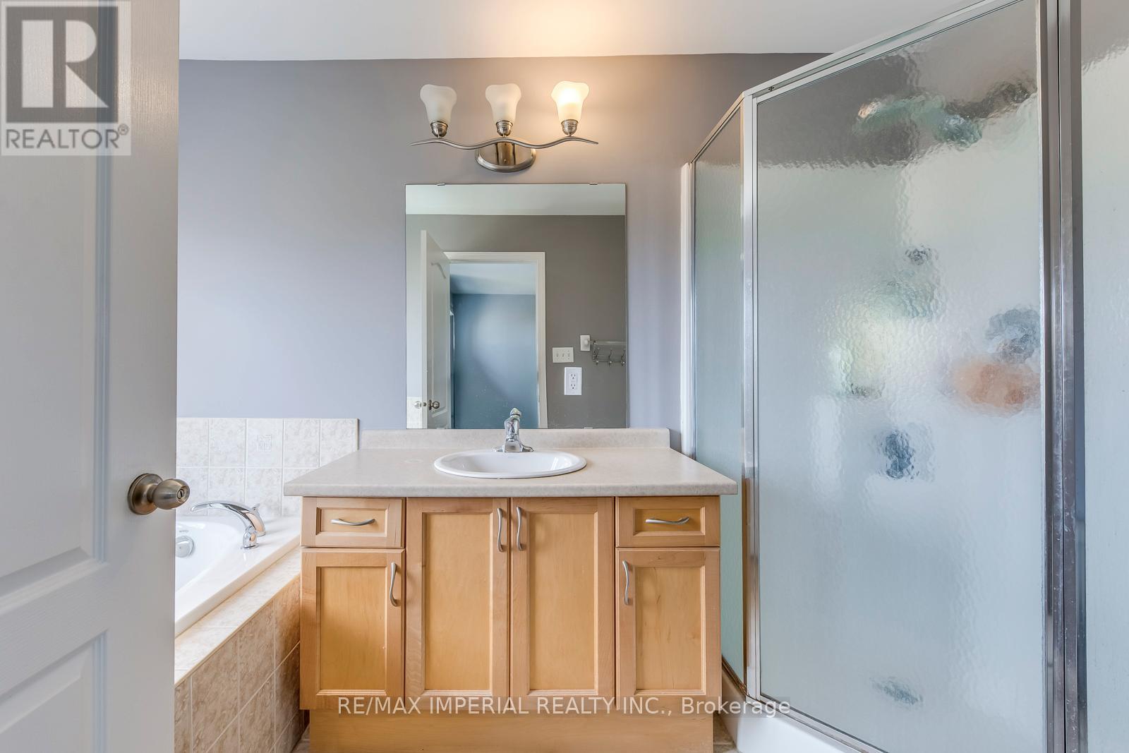 25 - 7 Southside Place, Hamilton (Mountview), Ontario  L9C 7W6 - Photo 31 - X12685610