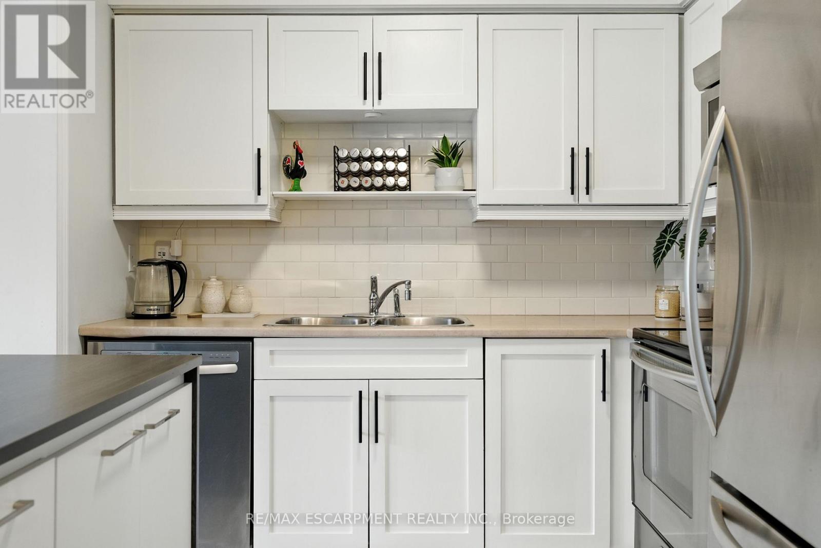 247 Fall Fair Way, Hamilton (Binbrook), Ontario  L0R 1C0 - Photo 15 - X12685628