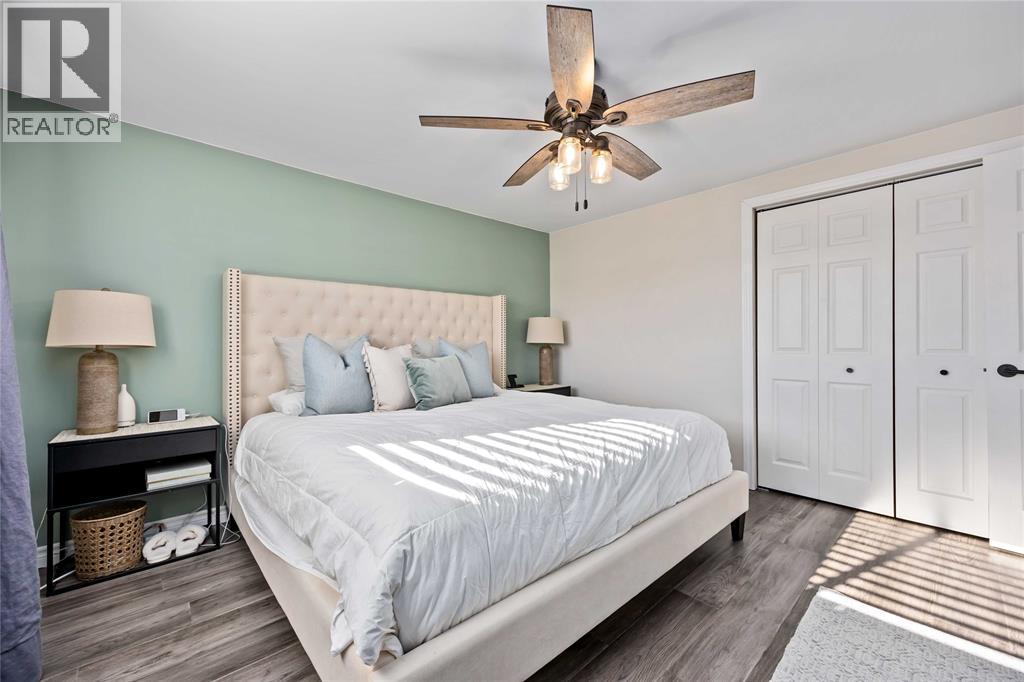 576 Front Street, Plympton-Wyoming, Ontario  N0N 1T0 - Photo 20 - 26000753