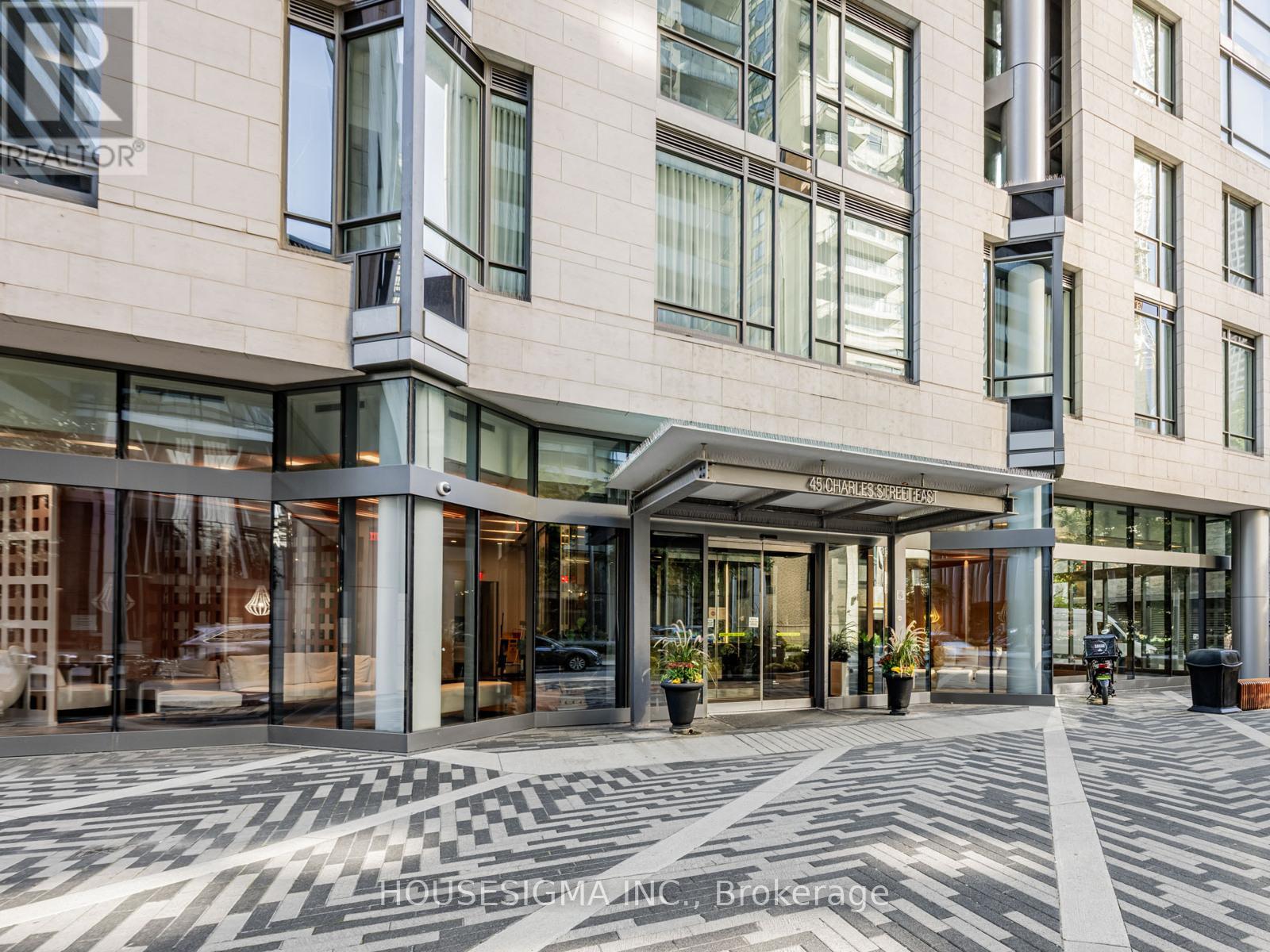 2302 - 45 CHARLES STREET E, Toronto, Ontario