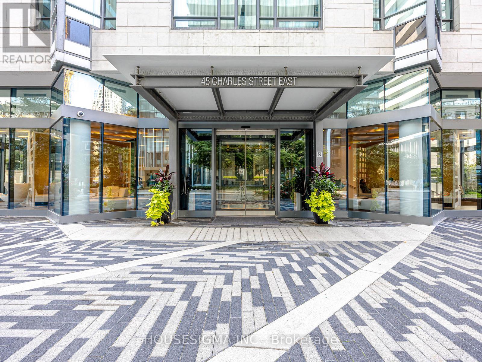 2302 - 45 Charles Street E, Toronto (Church-Yonge Corridor), Ontario  M4Y 1S2 - Photo 3 - C12685614