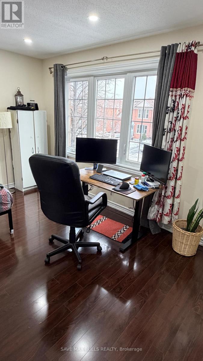 29 Softneedle Avenue, Brampton, Ontario  L6R 1K8 - Photo 14 - W12684416