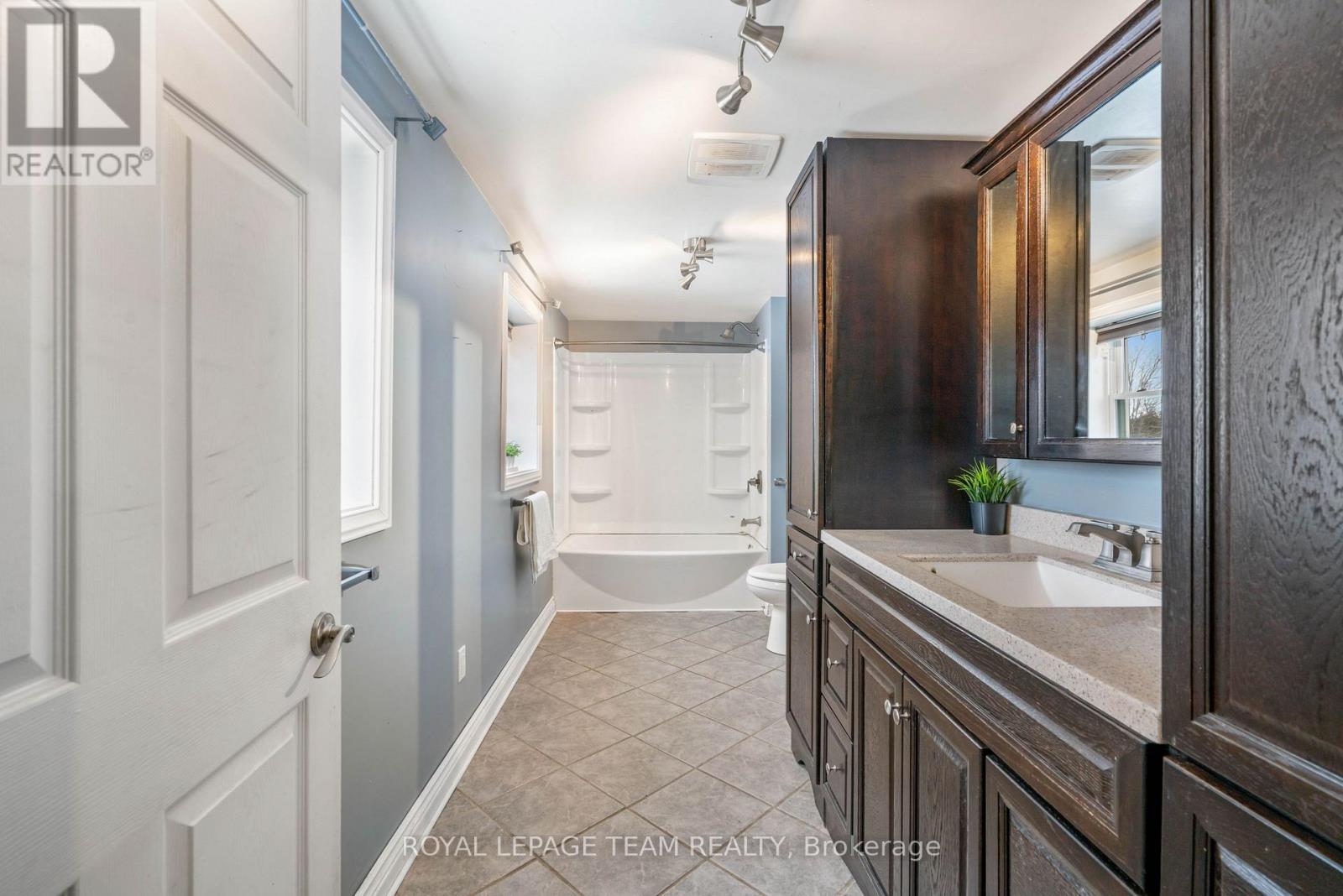 3542 Beckstead Road, South Dundas, Ontario  K0C 1H0 - Photo 19 - X12685638