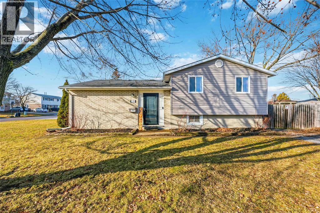 1178 Overlea CRESCENT, Sarnia, Ontario