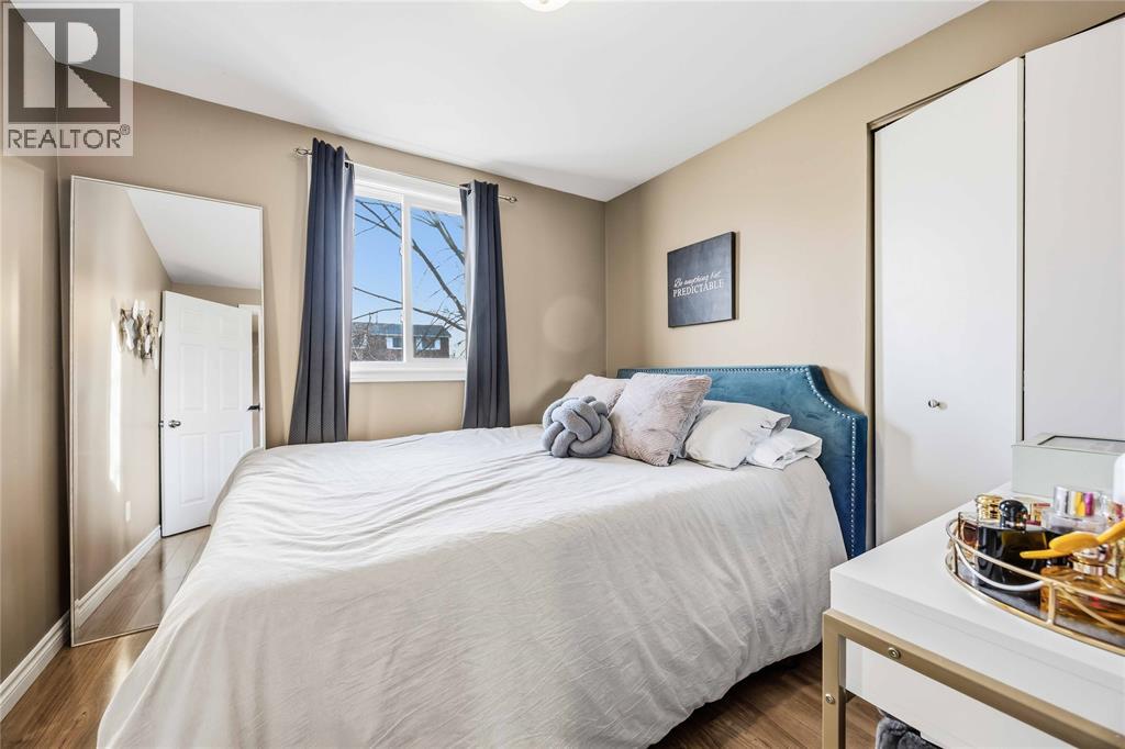 1178 Overlea Crescent, Sarnia, Ontario  N7S 4E7 - Photo 16 - 26000074