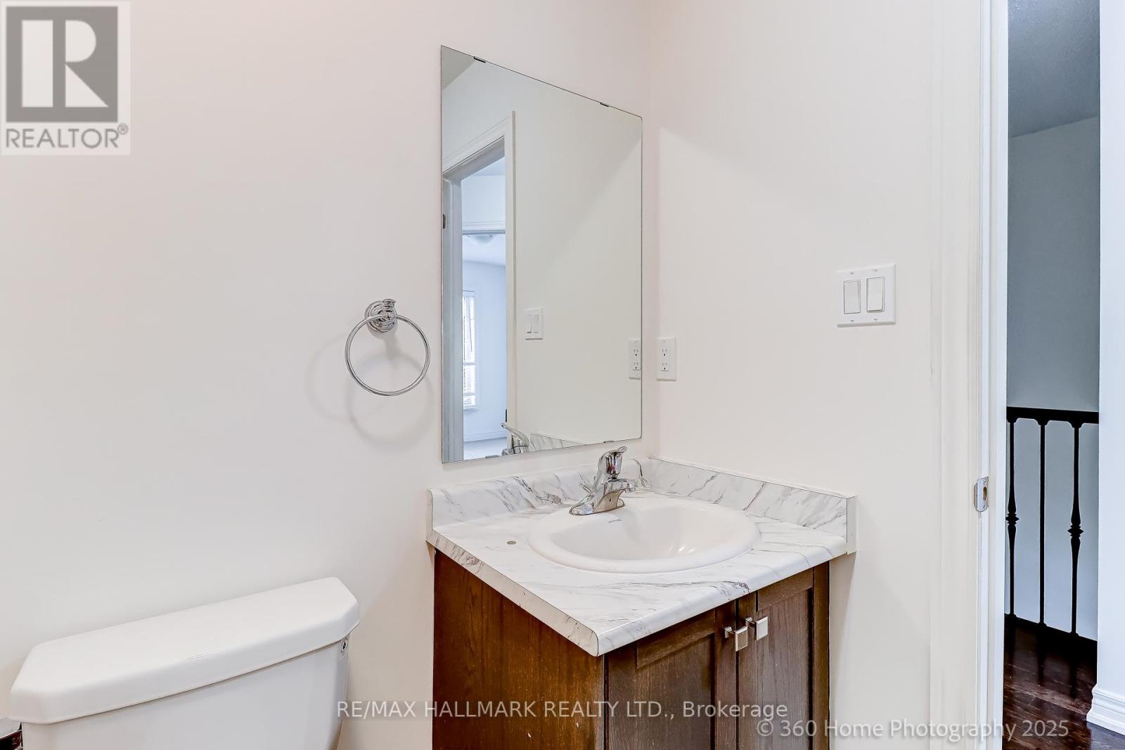 6 Aspen Hills Road, Brampton (Credit Valley), Ontario  L6Y 6E3 - Photo 10 - W12685652