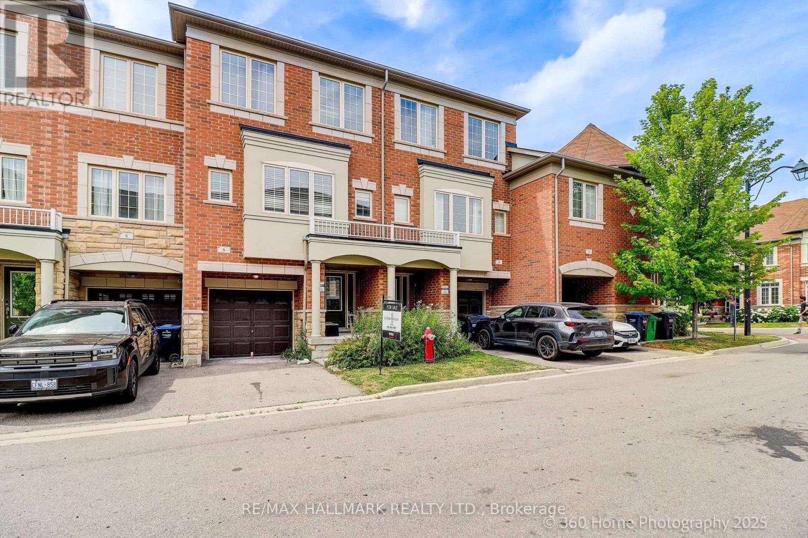 6 Aspen Hills Road, Brampton (Credit Valley), Ontario  L6Y 6E3 - Photo 2 - W12685652