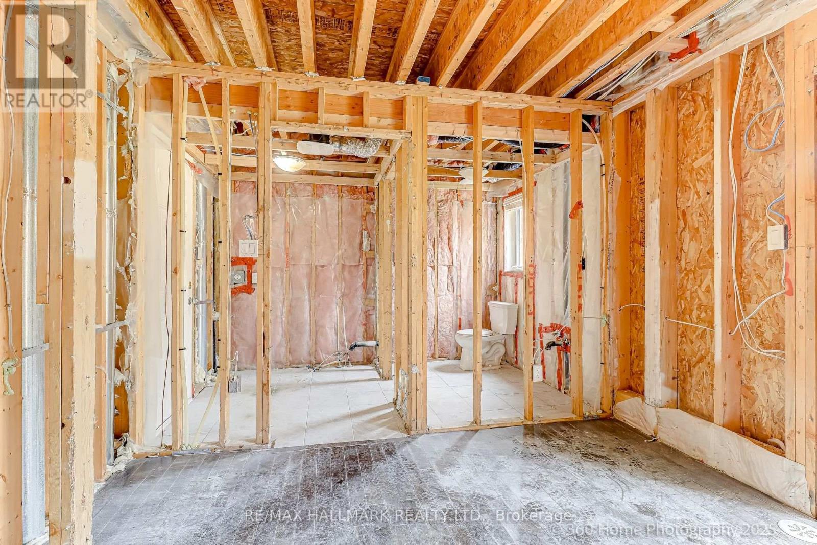 6 Aspen Hills Road, Brampton (Credit Valley), Ontario  L6Y 6E3 - Photo 30 - W12685652