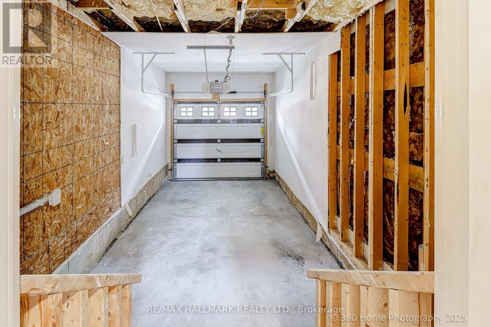 6 Aspen Hills Road, Brampton (Credit Valley), Ontario  L6Y 6E3 - Photo 33 - W12685652