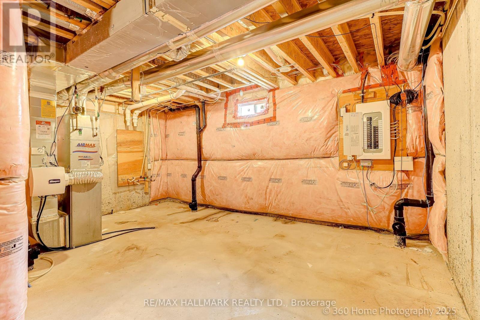 6 Aspen Hills Road, Brampton (Credit Valley), Ontario  L6Y 6E3 - Photo 35 - W12685652