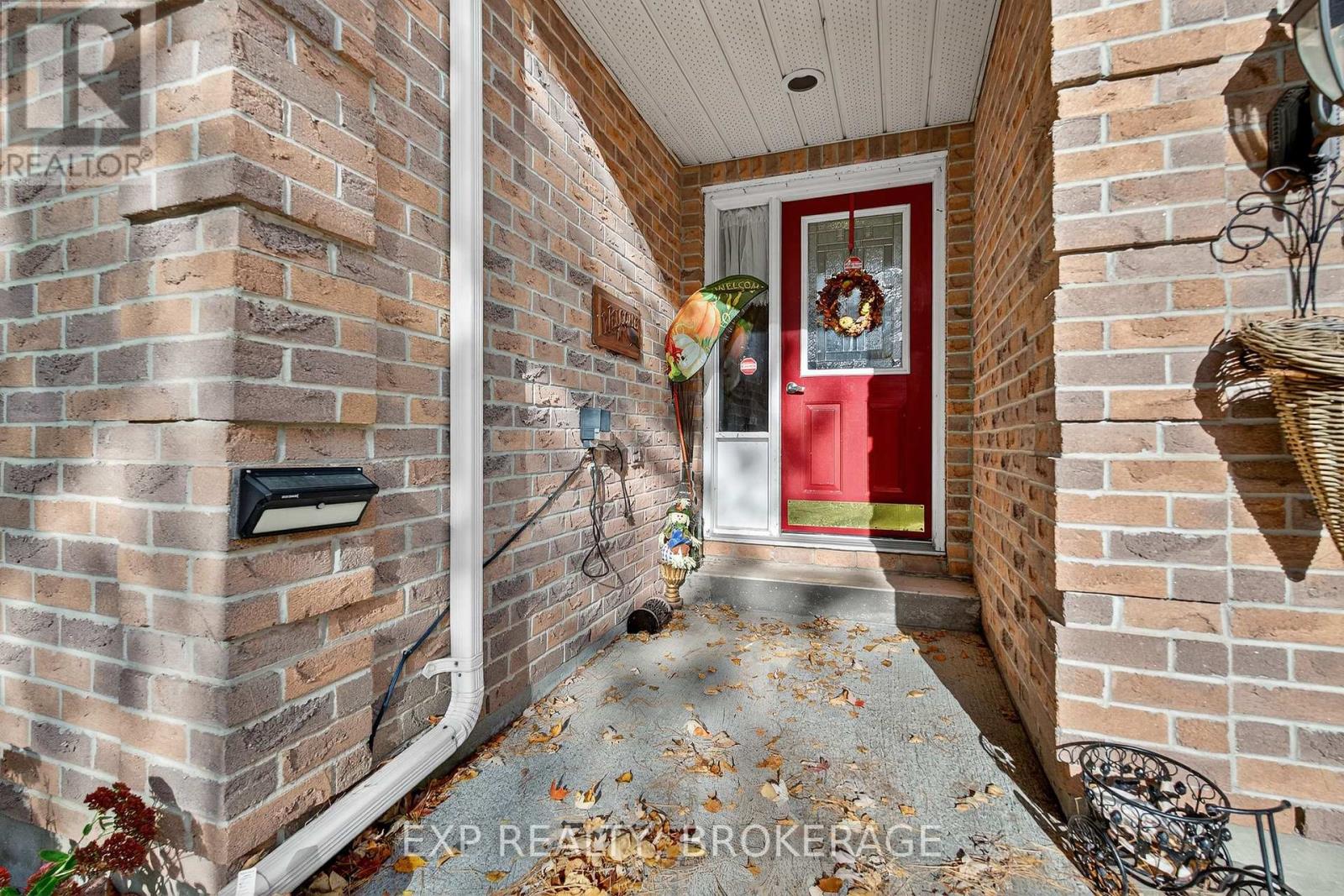 63 Southwood Crescent, Greater Napanee, Ontario  K7R 3L2 - Photo 3 - X12685592