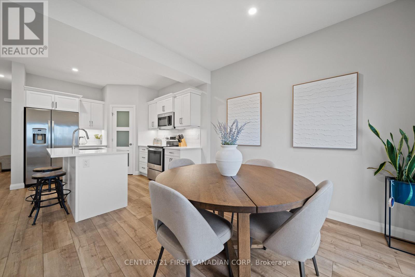 35 - 17 Nicholson Street, Lucan Biddulph, Ontario  N0M 2J0 - Photo 15 - X12685670