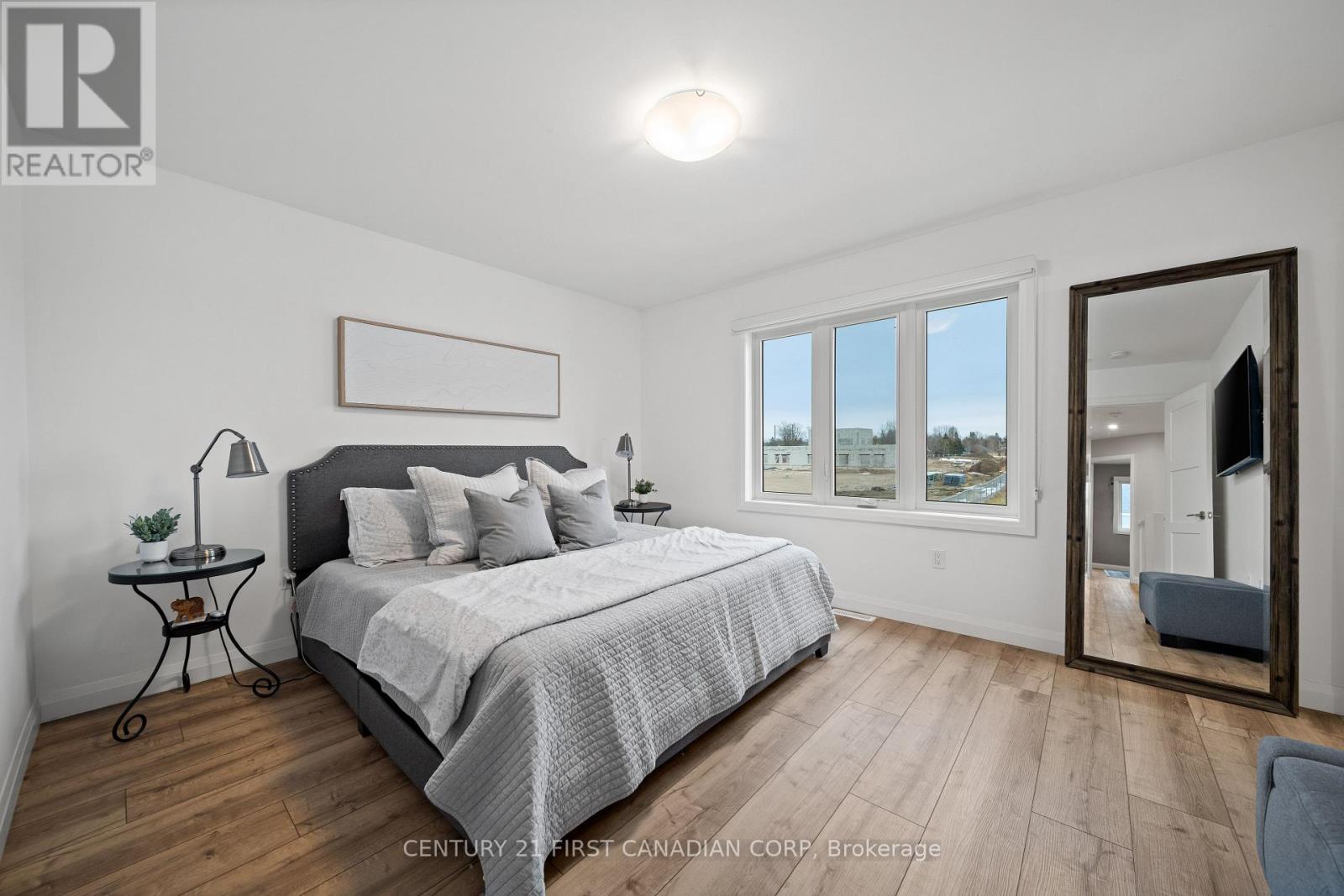 35 - 17 Nicholson Street, Lucan Biddulph, Ontario  N0M 2J0 - Photo 21 - X12685670