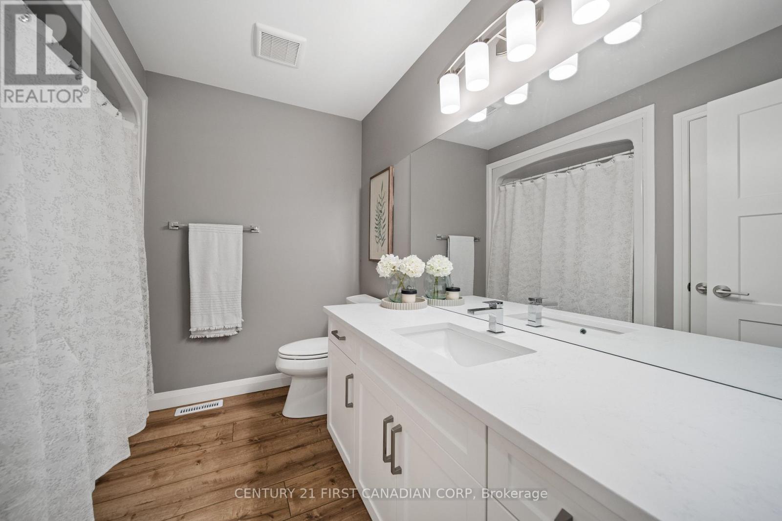 35 - 17 Nicholson Street, Lucan Biddulph, Ontario  N0M 2J0 - Photo 30 - X12685670