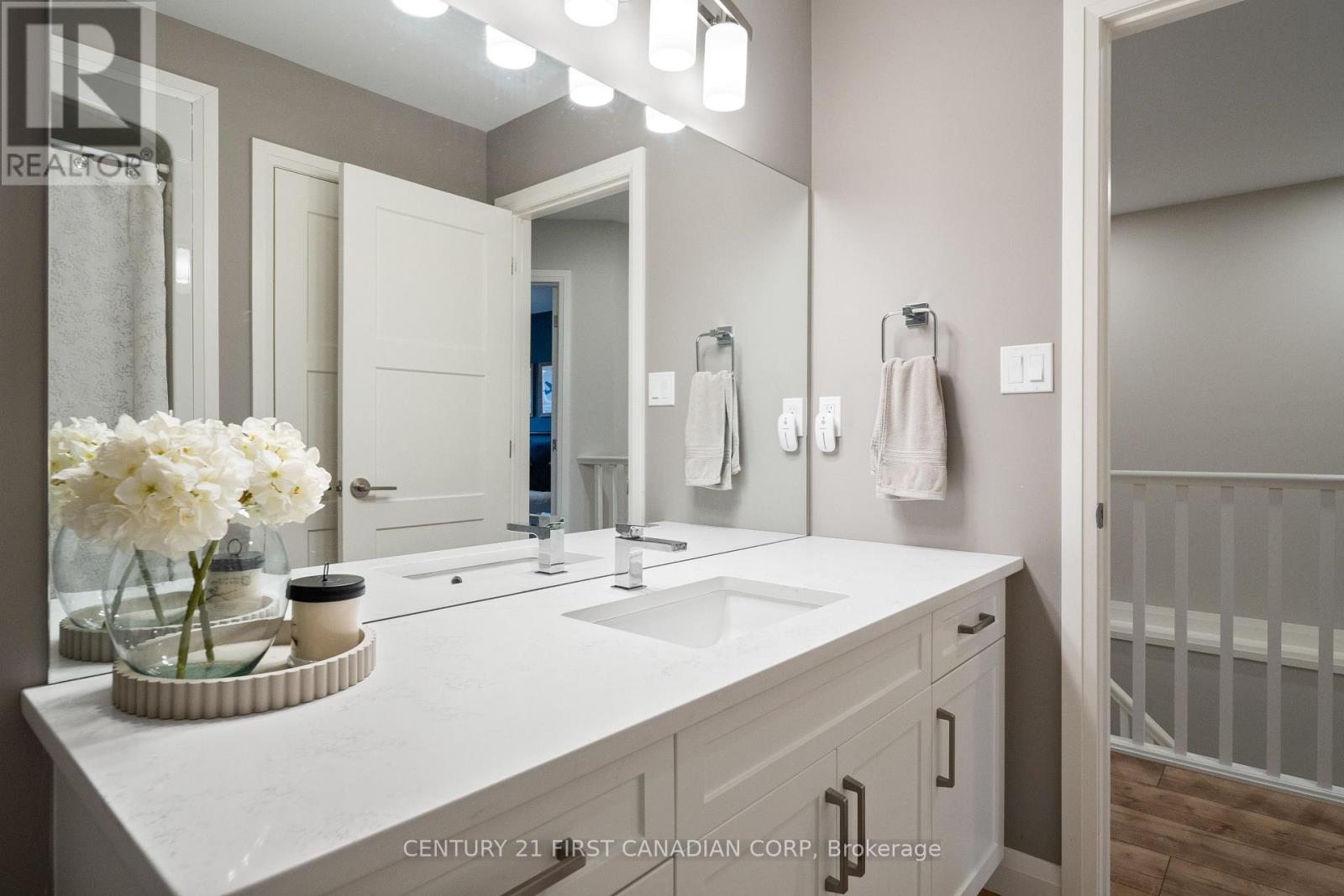 35 - 17 Nicholson Street, Lucan Biddulph, Ontario  N0M 2J0 - Photo 31 - X12685670