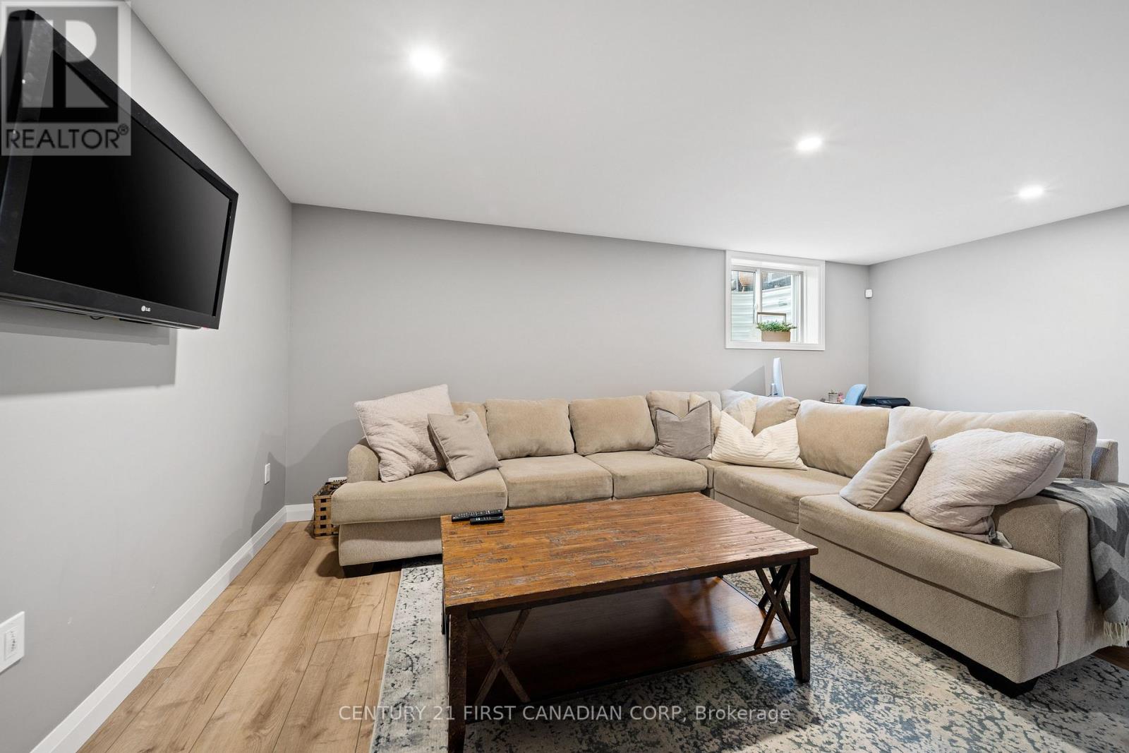 35 - 17 Nicholson Street, Lucan Biddulph, Ontario  N0M 2J0 - Photo 34 - X12685670