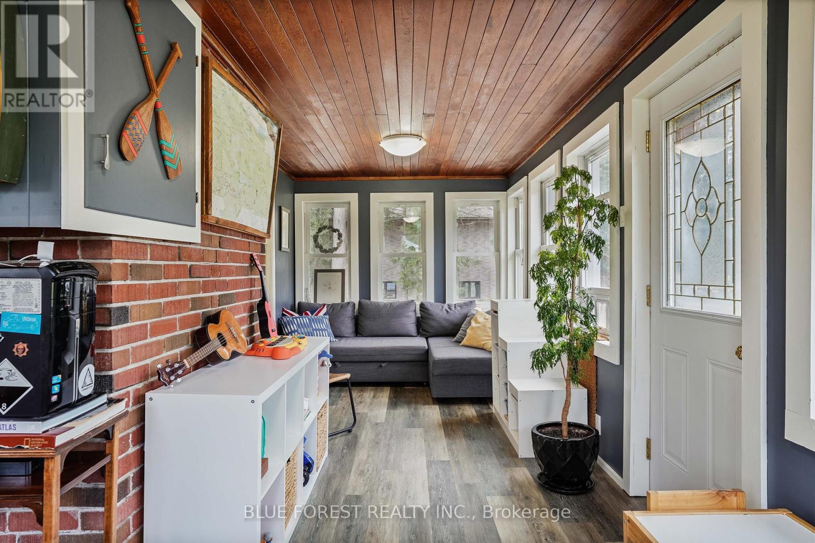 9868 Graham Road, West Elgin, Ontario  N0L 2P0 - Photo 10 - X12685698