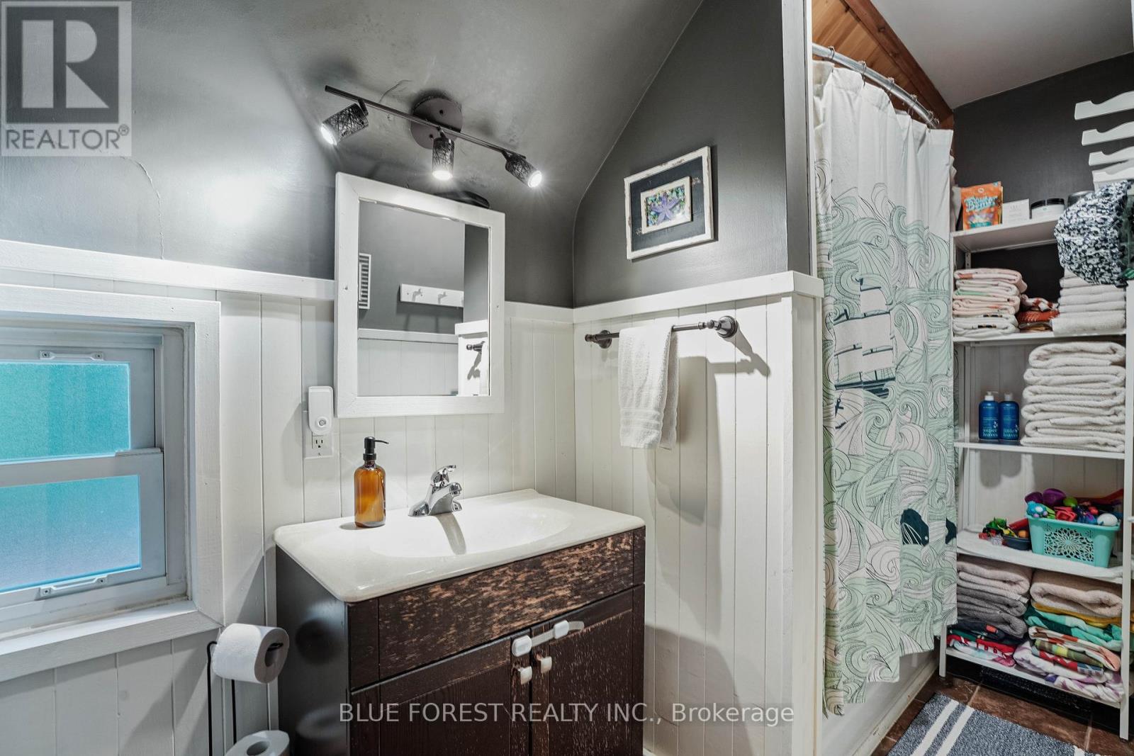 9868 Graham Road, West Elgin, Ontario  N0L 2P0 - Photo 29 - X12685698