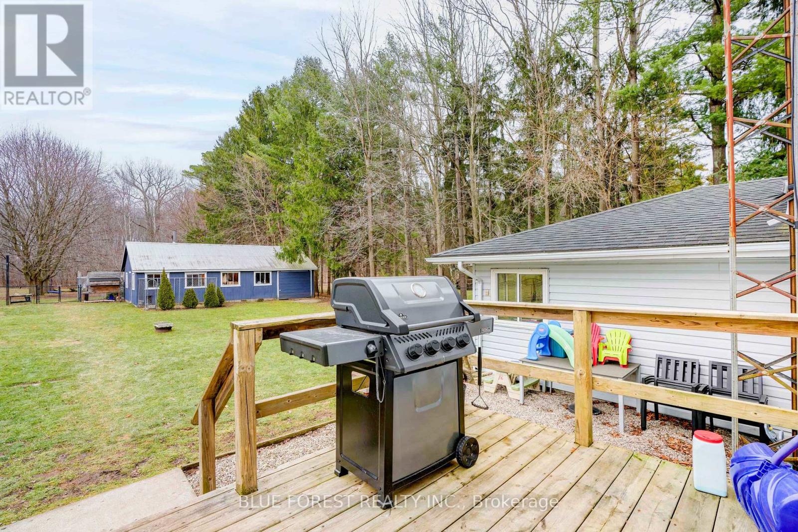 9868 Graham Road, West Elgin, Ontario  N0L 2P0 - Photo 38 - X12685698