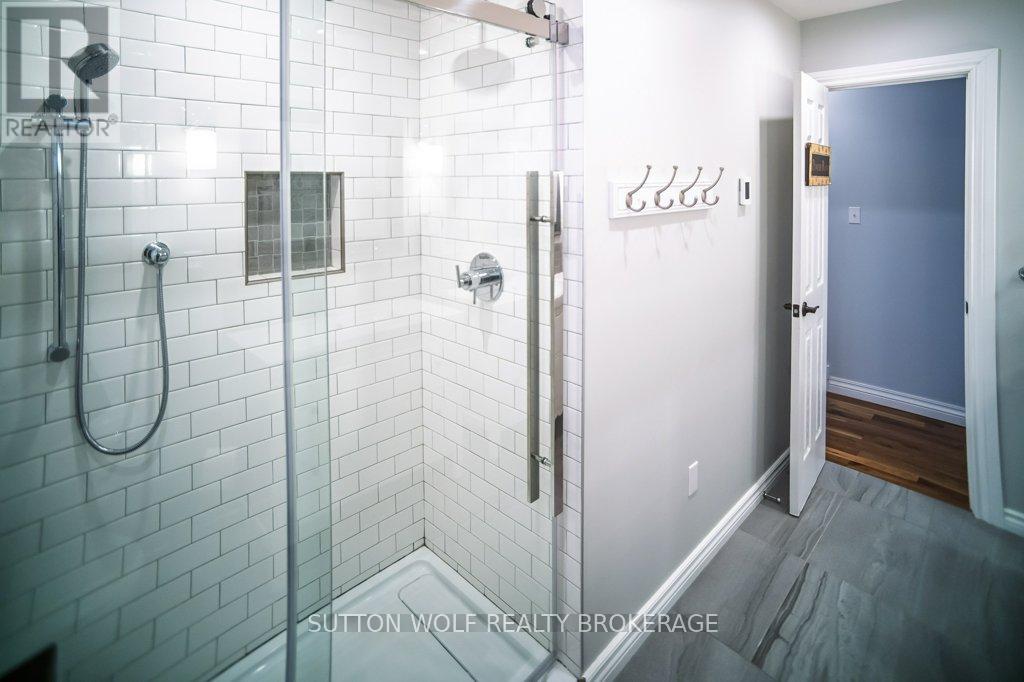 358 Drury Lane, Strathroy-Caradoc, Ontario  N7G 3G1 - Photo 17 - X12685706