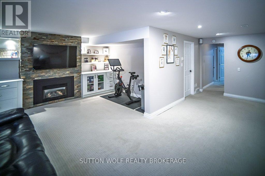 358 Drury Lane, Strathroy-Caradoc, Ontario  N7G 3G1 - Photo 19 - X12685706