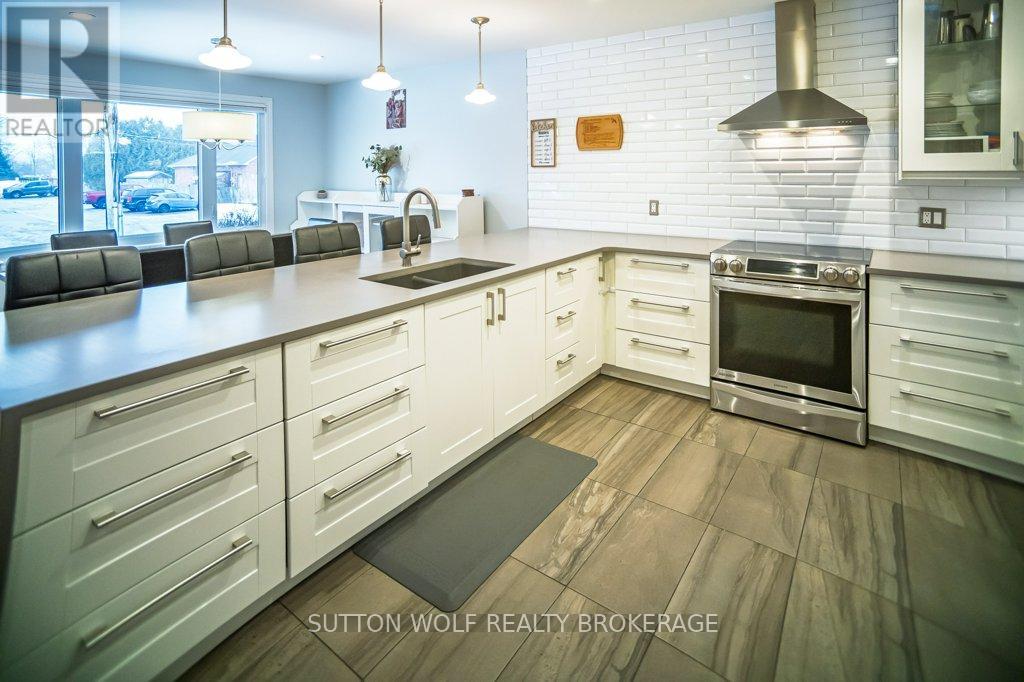 358 Drury Lane, Strathroy-Caradoc, Ontario  N7G 3G1 - Photo 7 - X12685706