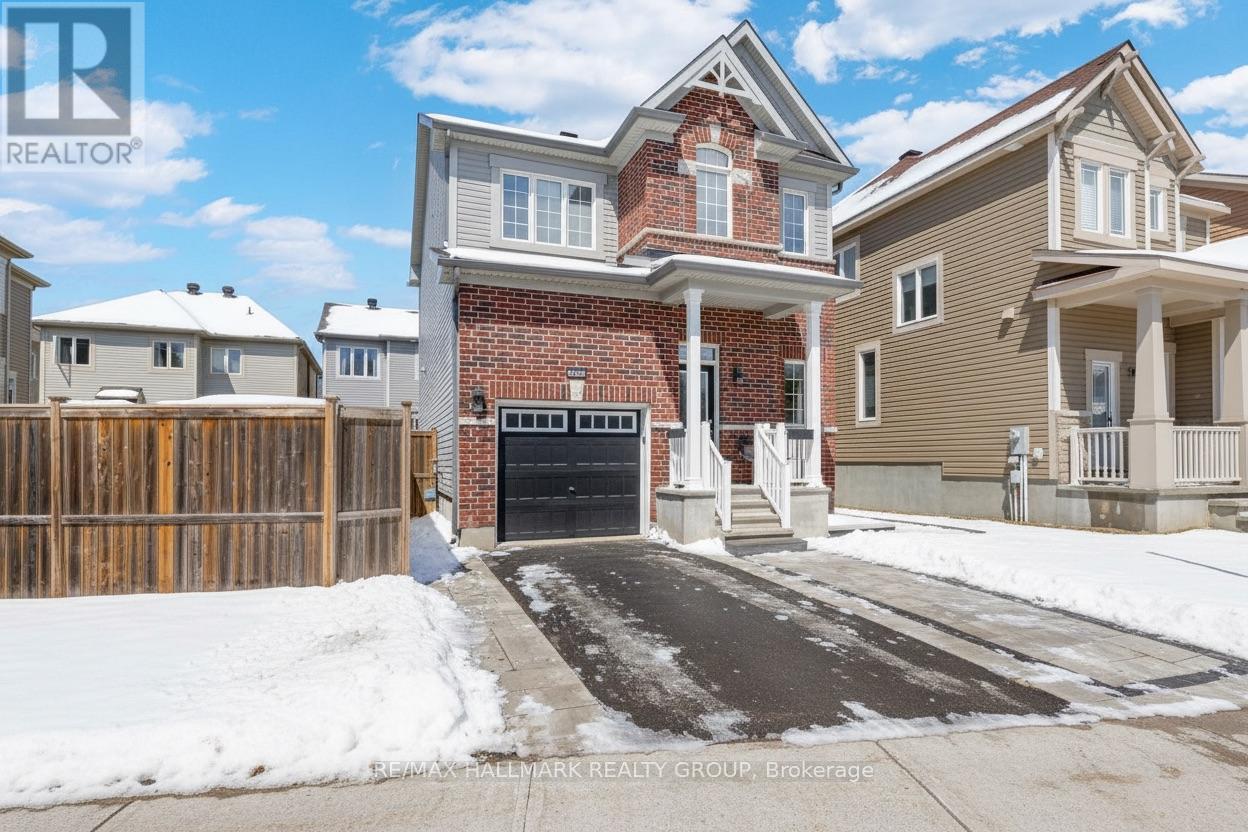 229 Meadowbreeze Drive, Ottawa, Ontario  K2M 3A6 - Photo 2 - X12685742