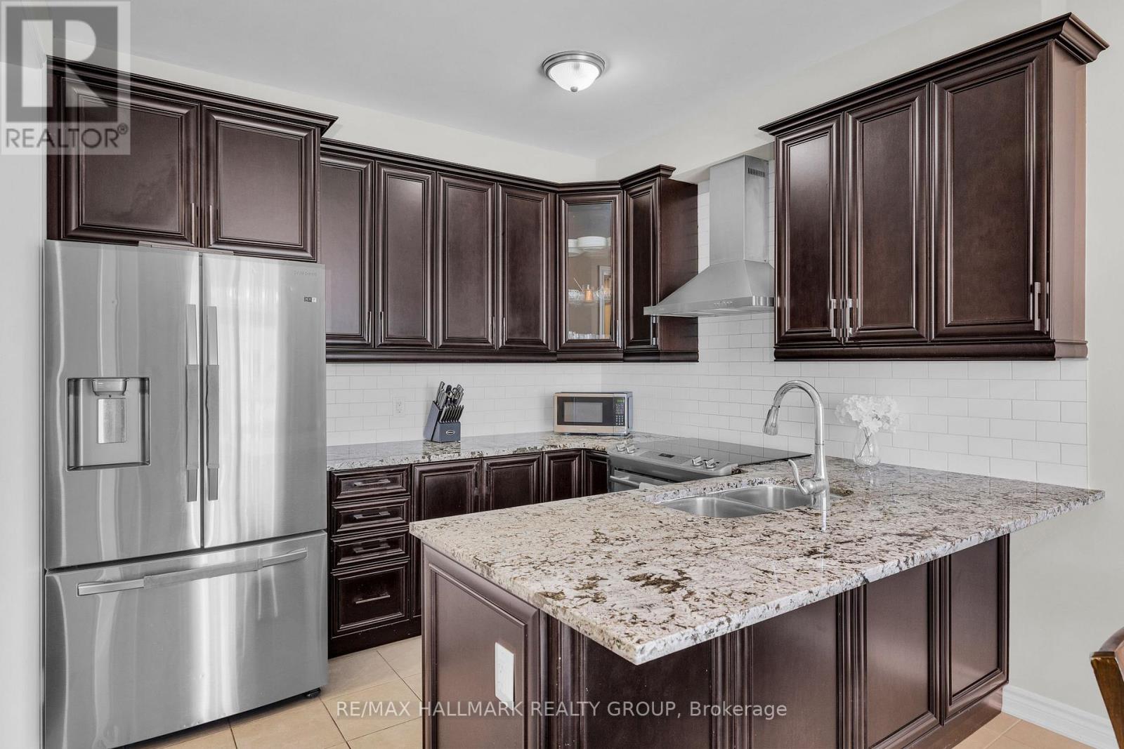 229 Meadowbreeze Drive, Ottawa, Ontario  K2M 3A6 - Photo 20 - X12685742