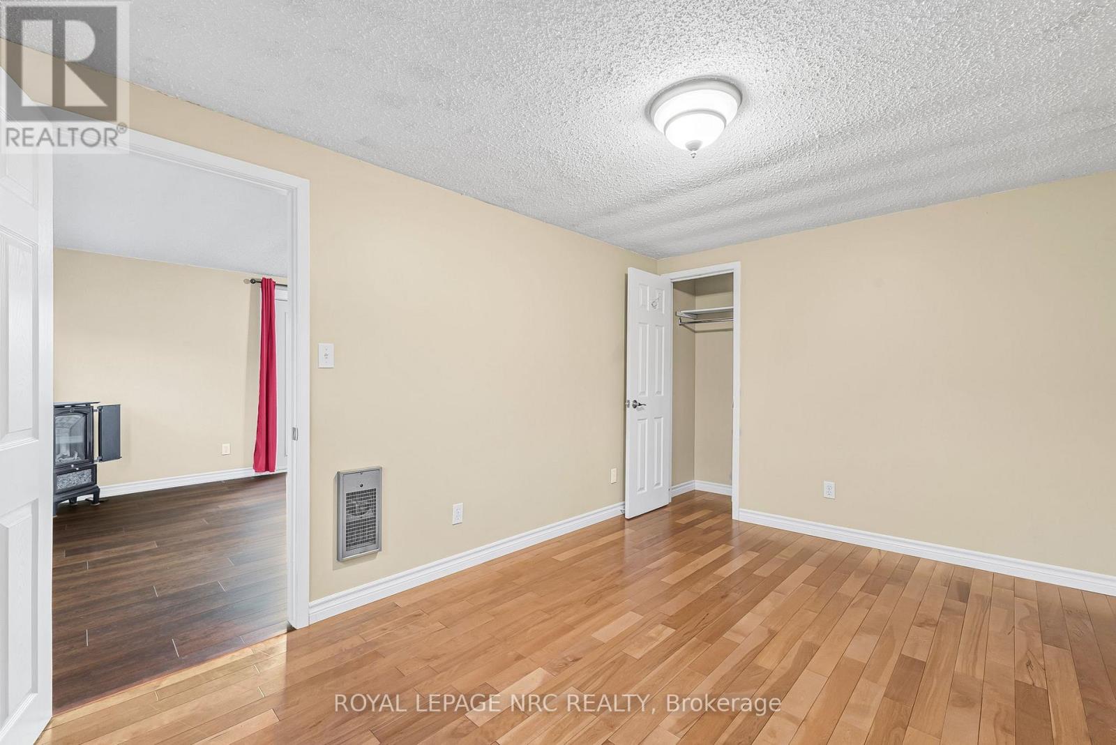 225 Derby Road, Fort Erie, Ontario  L0S 1B0 - Photo 14 - X12685746