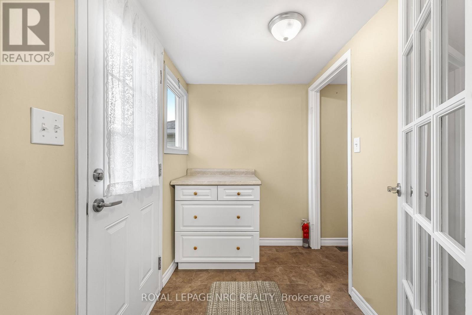 225 Derby Road, Fort Erie, Ontario  L0S 1B0 - Photo 5 - X12685746