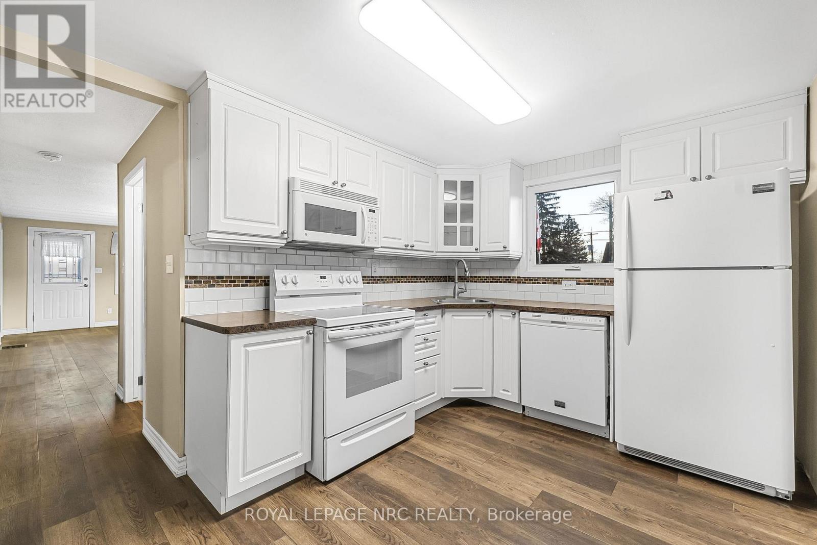 225 Derby Road, Fort Erie, Ontario  L0S 1B0 - Photo 7 - X12685746