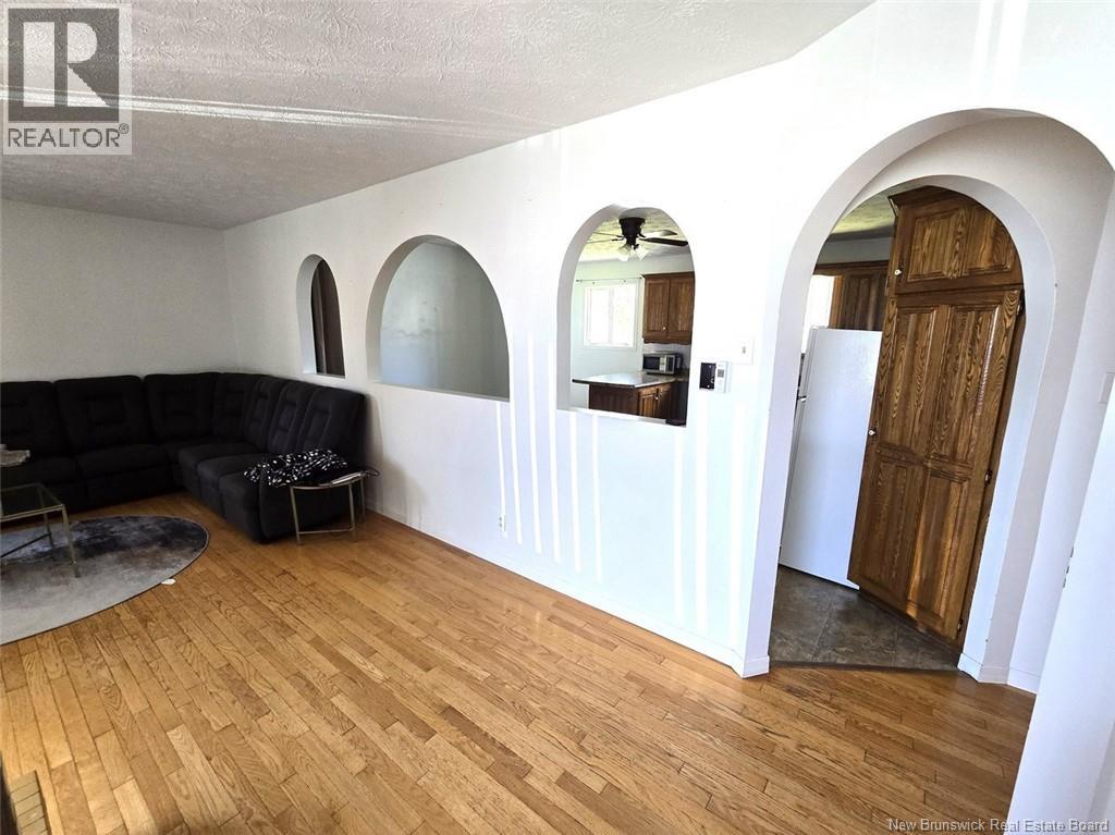 56 32th Avenue, Edmundston, New Brunswick  E3V 2S2 - Photo 8 - NB131962