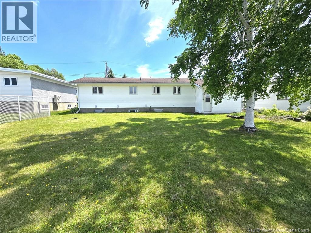 56 32th Avenue, Edmundston, New Brunswick  E3V 2S2 - Photo 37 - NB131962