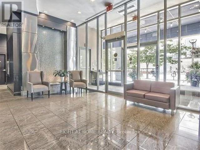 602 - 51 Lower Simcoe Street, Toronto, Ontario  M5J 3A2 - Photo 2 - C12685656