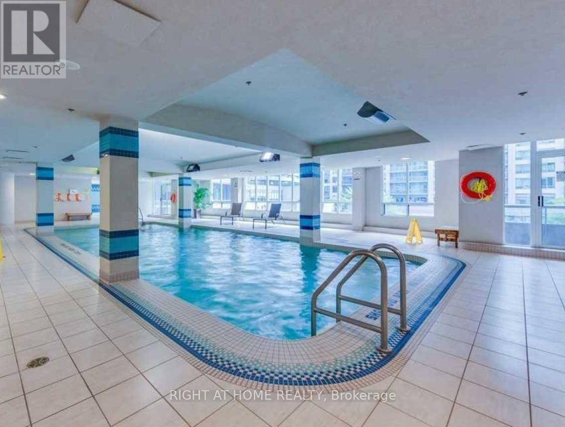 602 - 51 Lower Simcoe Street, Toronto, Ontario  M5J 3A2 - Photo 3 - C12685656