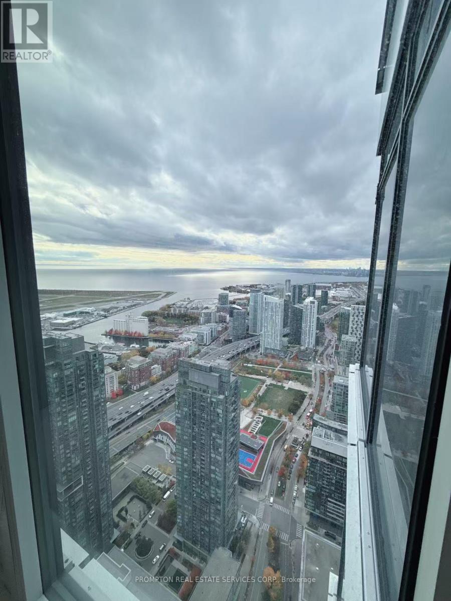 6908 - 3 Concord Cityplace Way, Toronto, Ontario  M5V 0X4 - Photo 27 - C12685712